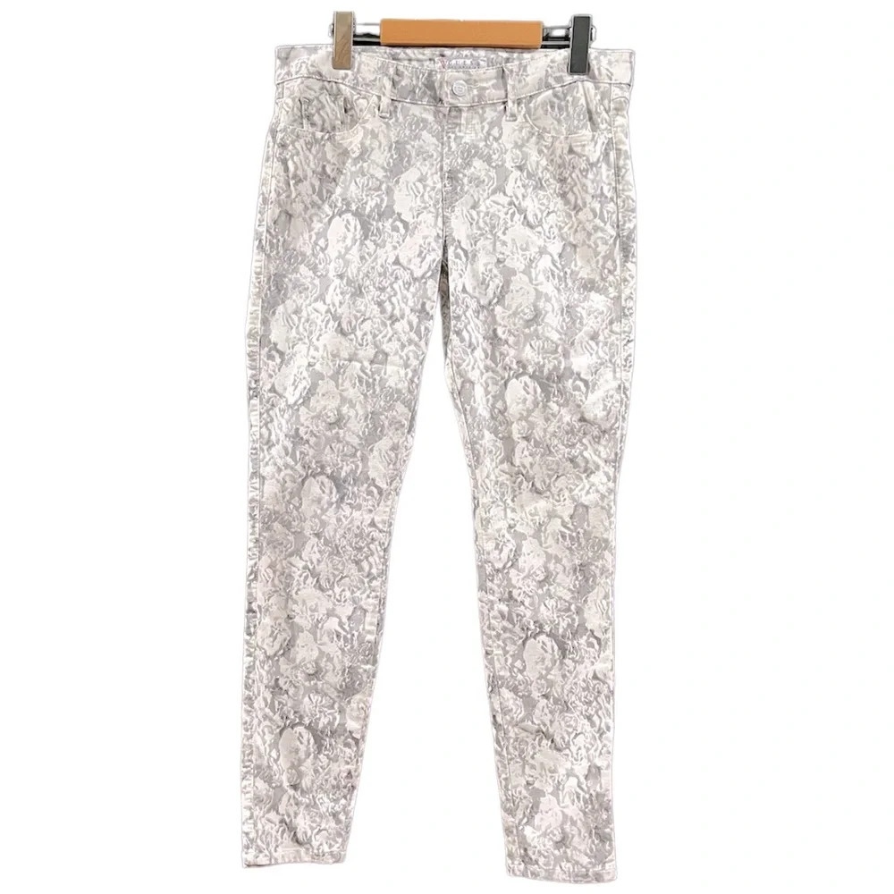 Guess Jeans Brittney Skinny Ankle Jeans – Size 31 White Floral Logo 🌸